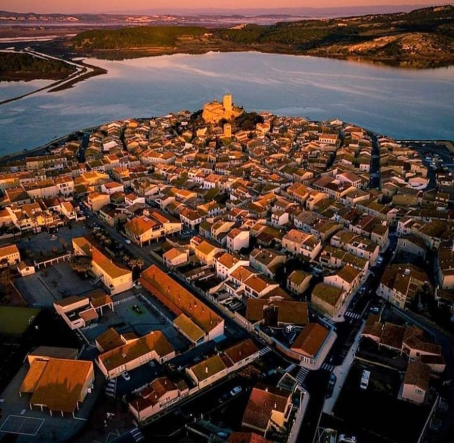 Gruissan Village La Case A Bulles 外观 照片